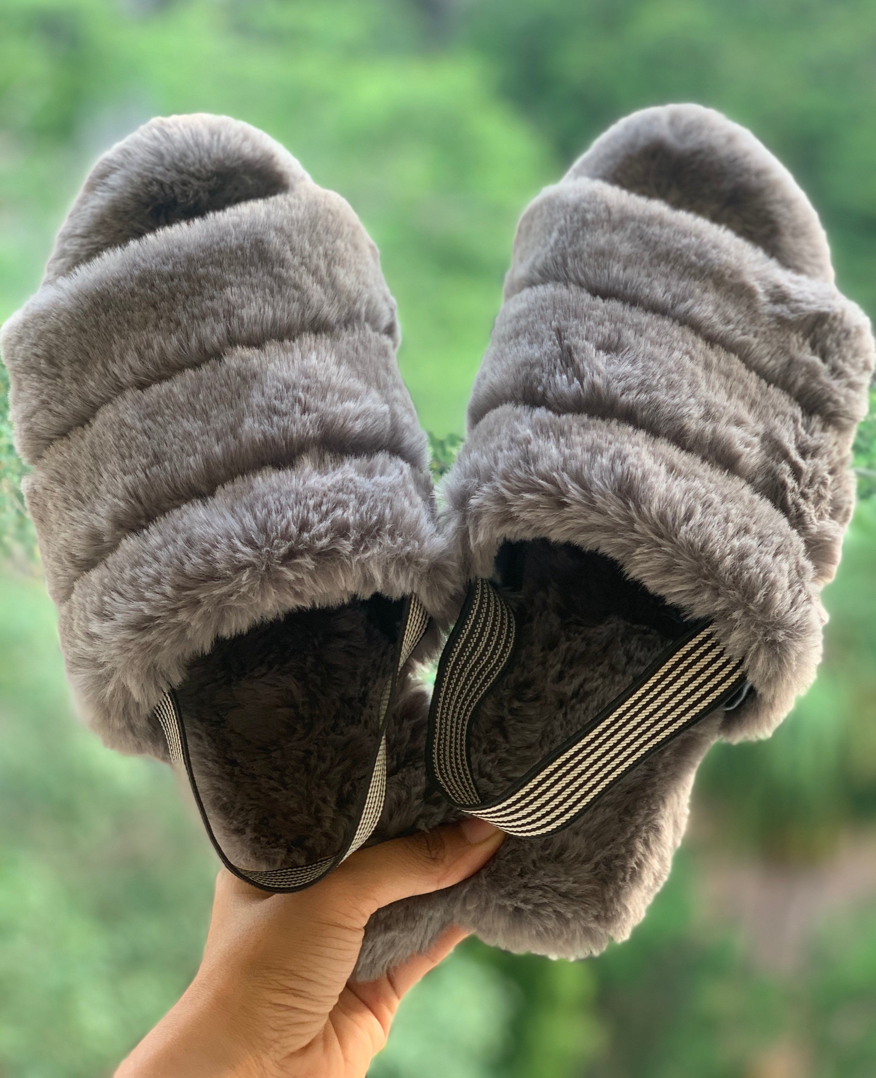 Grey best sale fur sliders